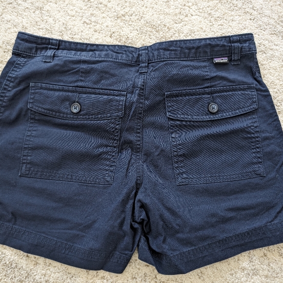 Patagonia organic cotton shorts Size 2 Navy - Picture 2 of 3